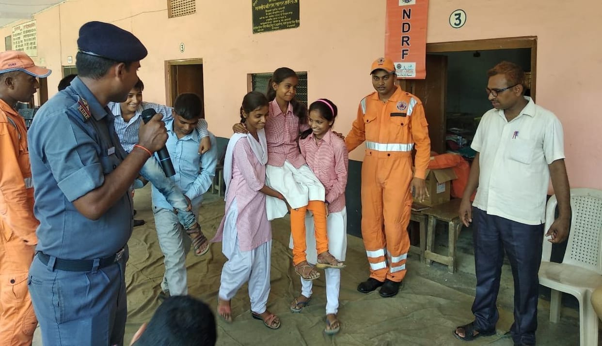 Students learn tricks to deal with disaster