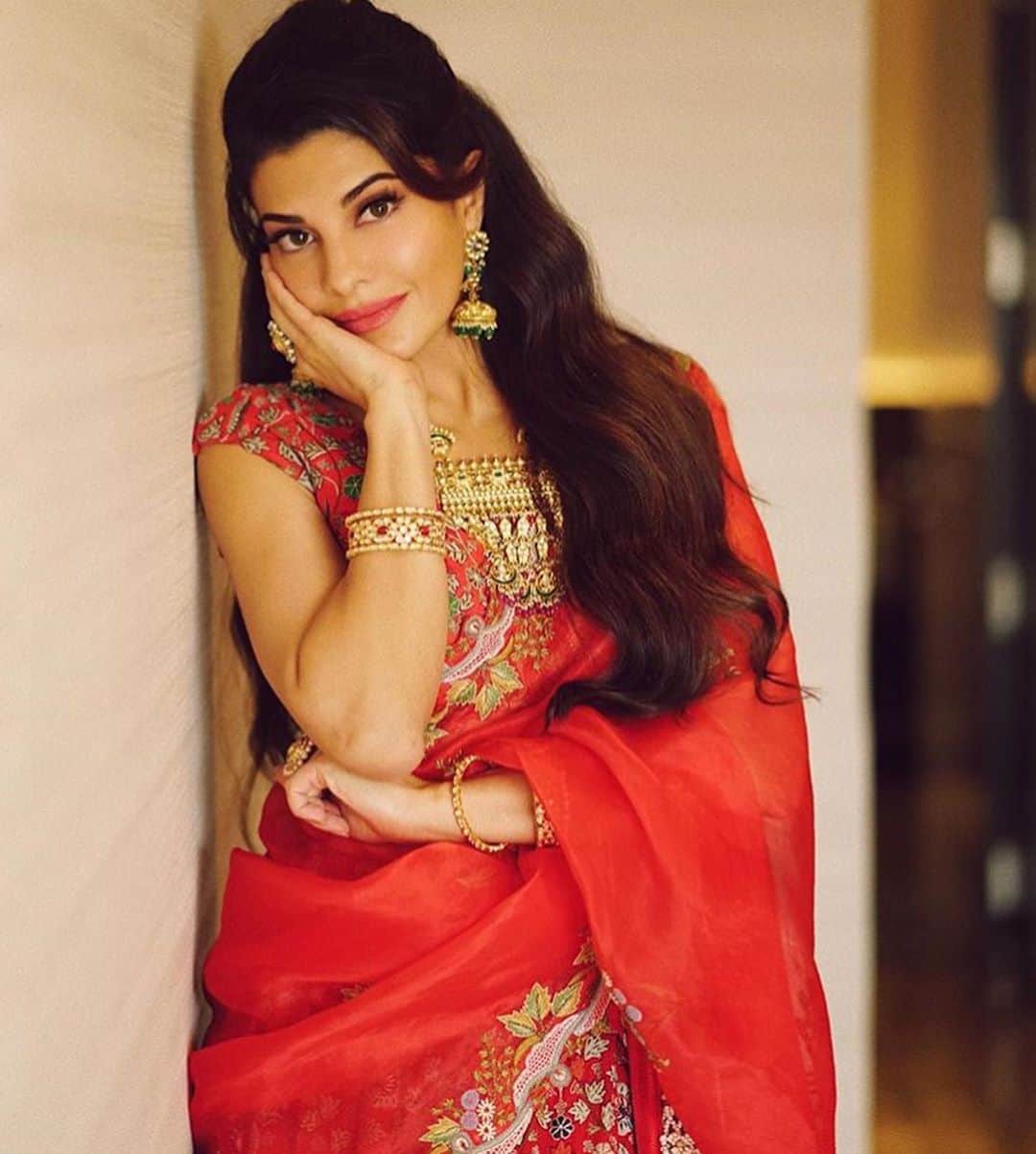 bollywood star jacqueline fernandez to amitabh bachchan sonakshi sinha do this work before become filmi star