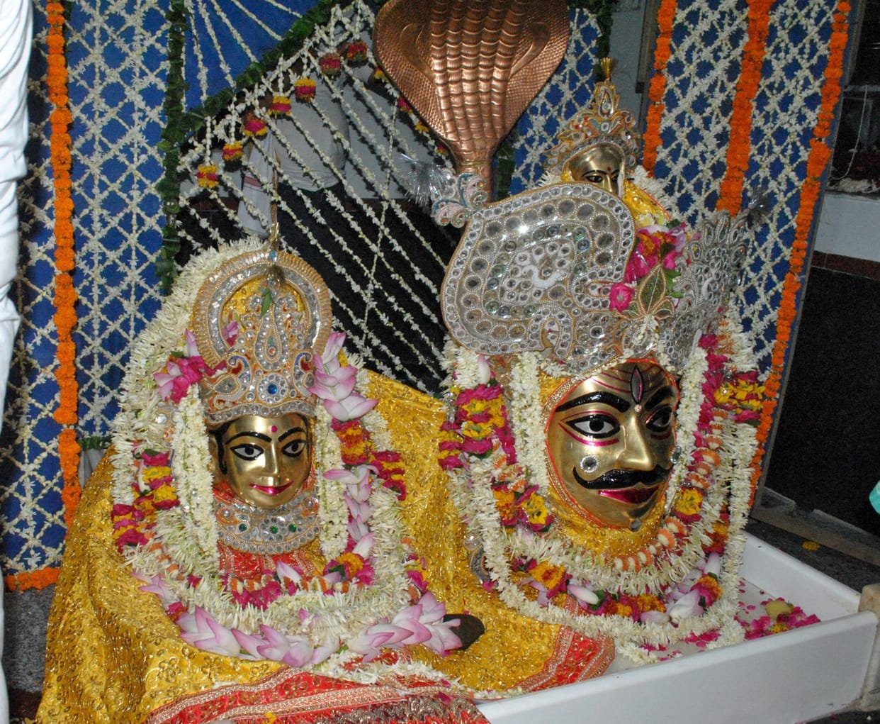 worship of sava lakh shivling from 25