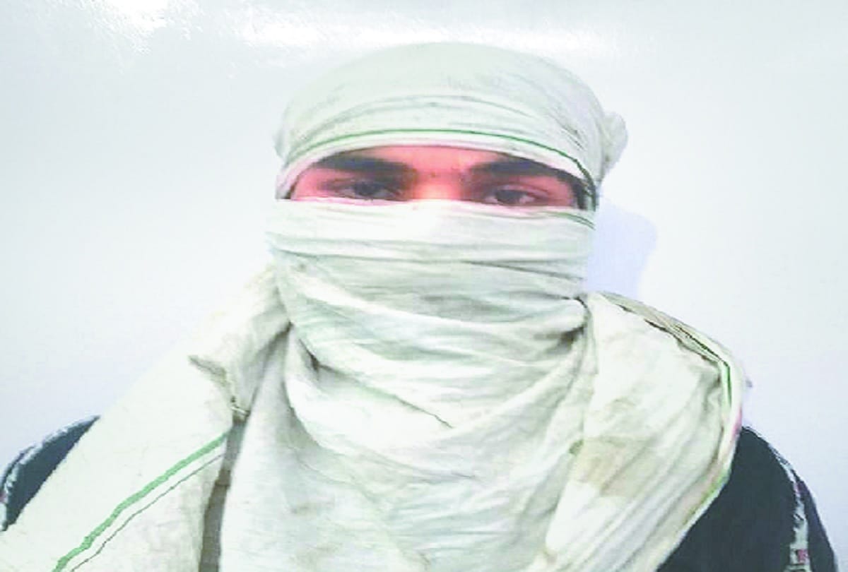 Special Cell of Delhi Police arrested Most Wanted miscreant Burhan from Rampur