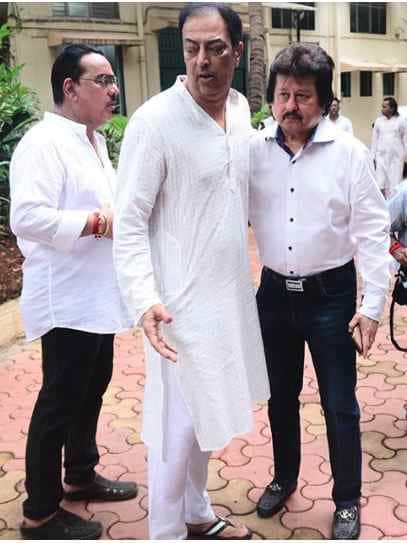 anup jalota mother kamala jalota funeral photos
