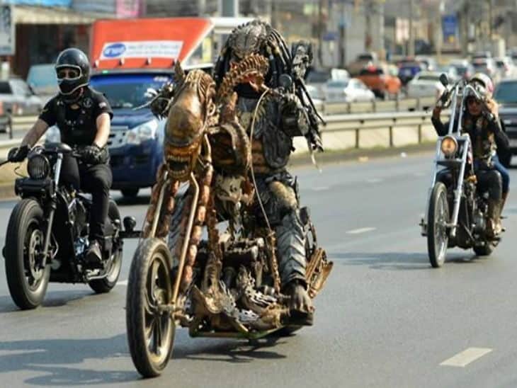 samai khammongkul wear costume of predator movie in thailand