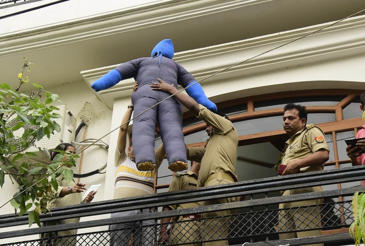 scene recreation in case of midland hospital manager death