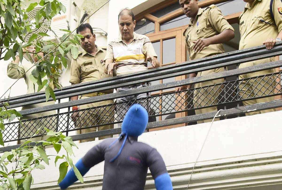scene recreation in case of midland hospital manager death