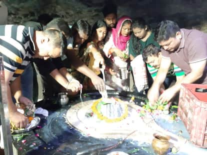 know significance of hariyali amavasya date and puja vidhi