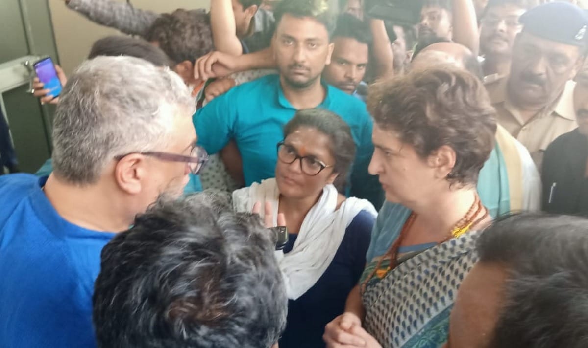 TMC tweet thank you for priyanka gandhi on discussion of sonbhadra clash in varanasi airport