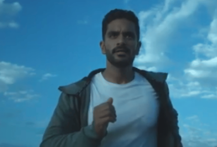 angad bedi workout on road video goes viral