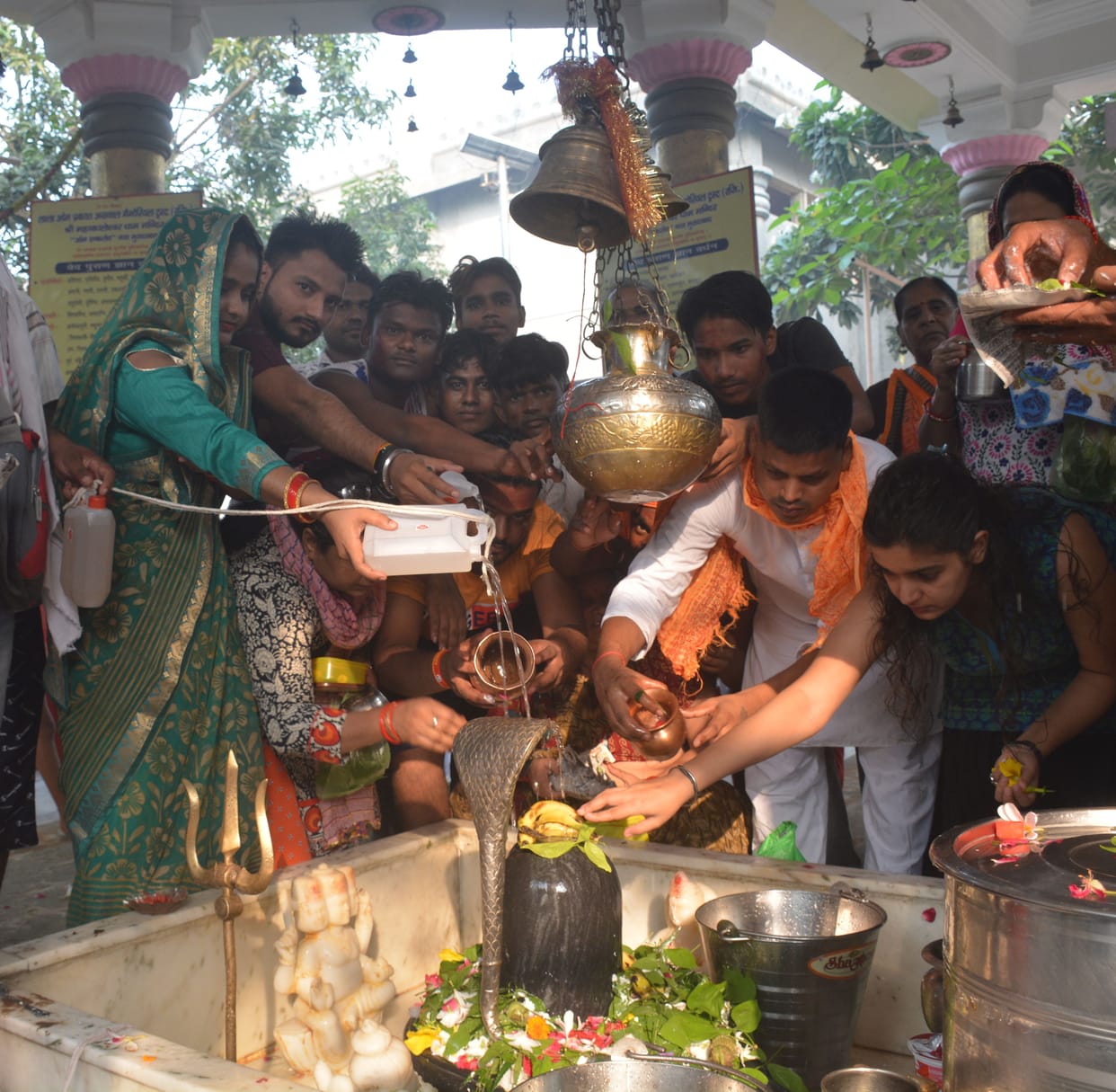 prayers in shiv temple on first monday in shravan month