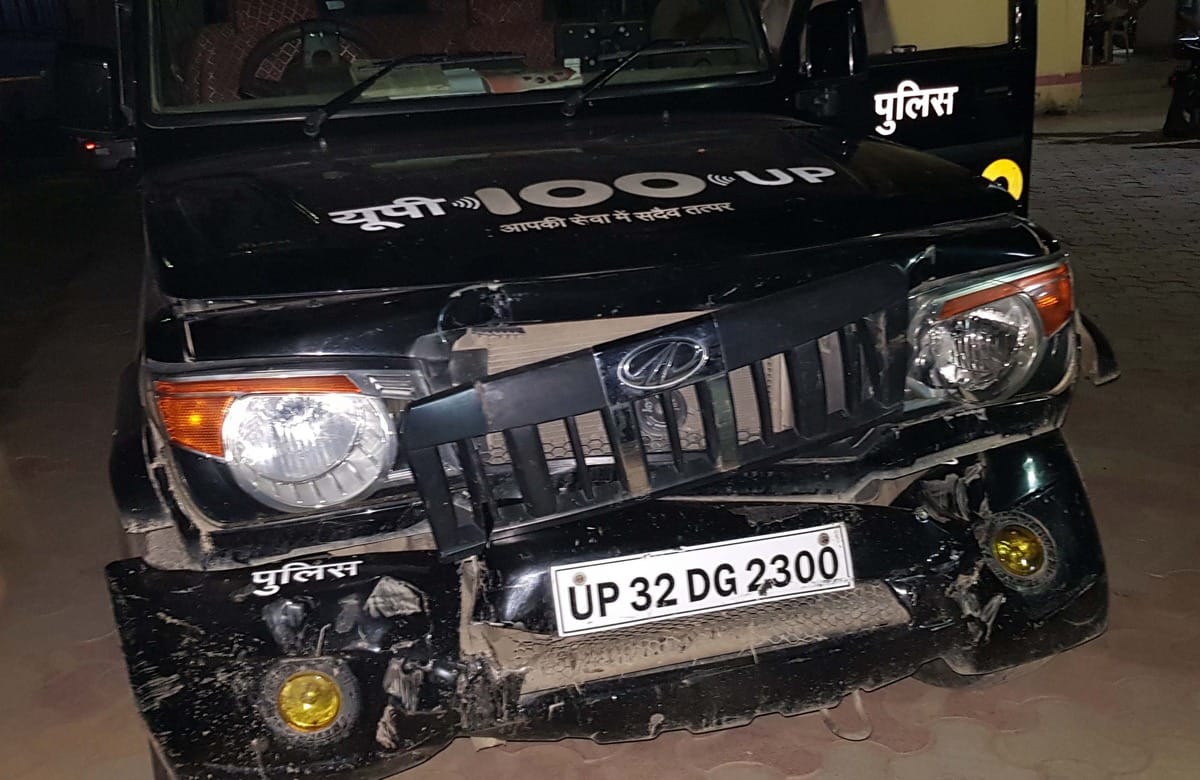 Police arrest four Punks in encounter in bhadohi