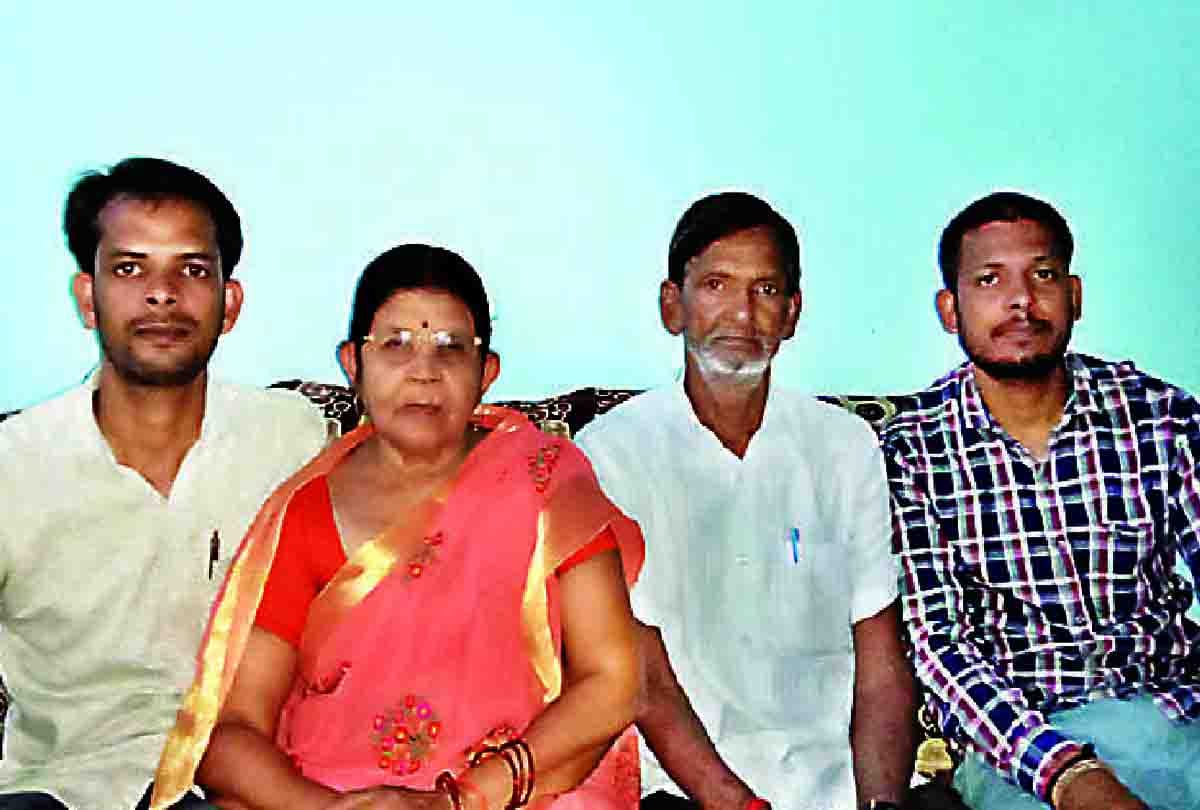 fatehpur sumit kumar part of the team who launched chandrayaan 2