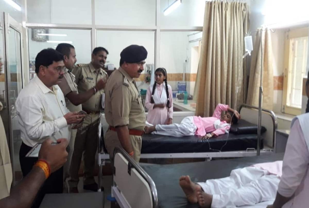 in scorching heat bulandshahr school fan dont wont dozens of girl student faint admitted