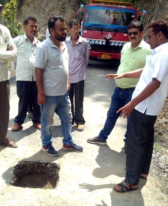 Officer arrived to check road construction
