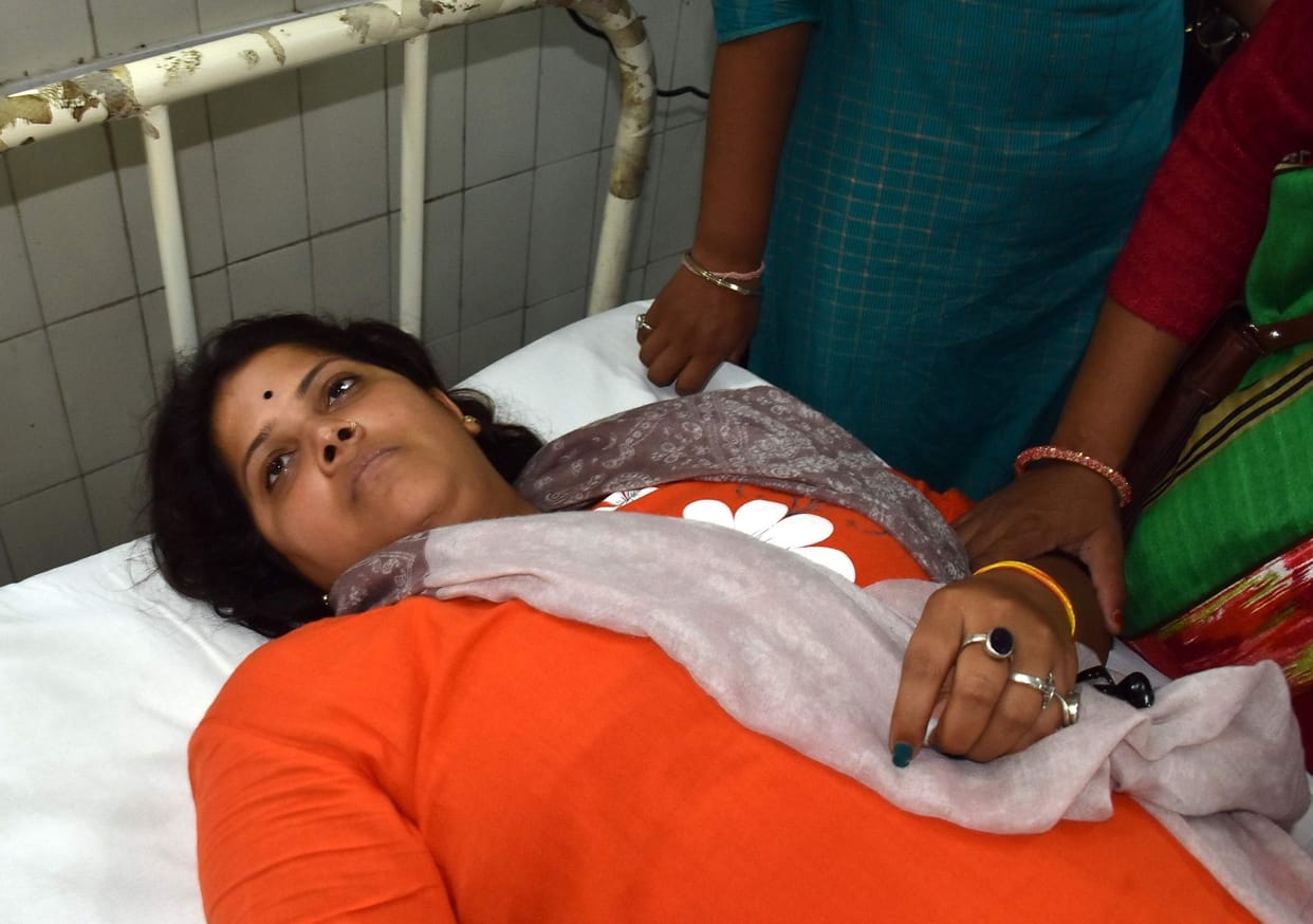 dipti admitted in hospital