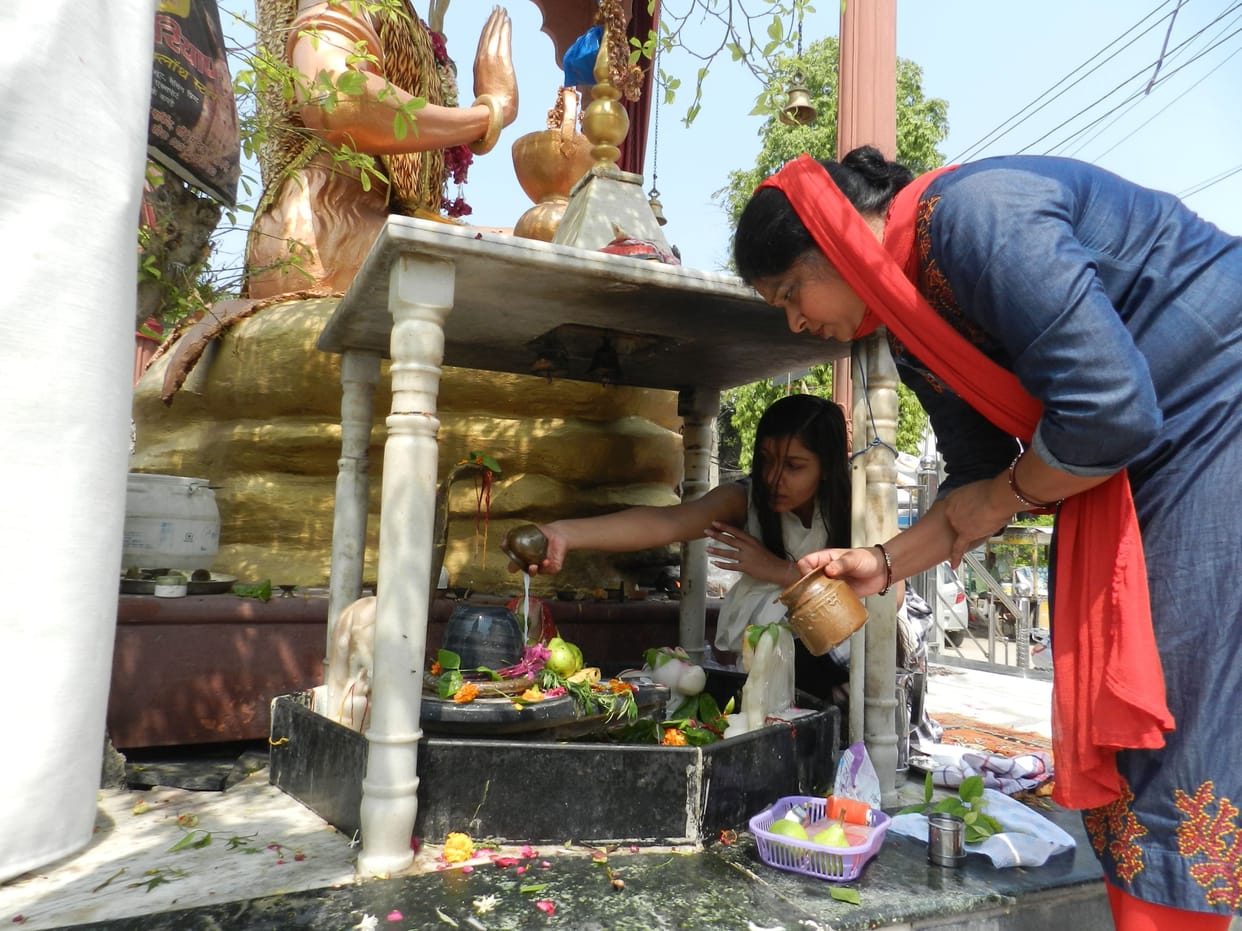 the temples engaged in the line