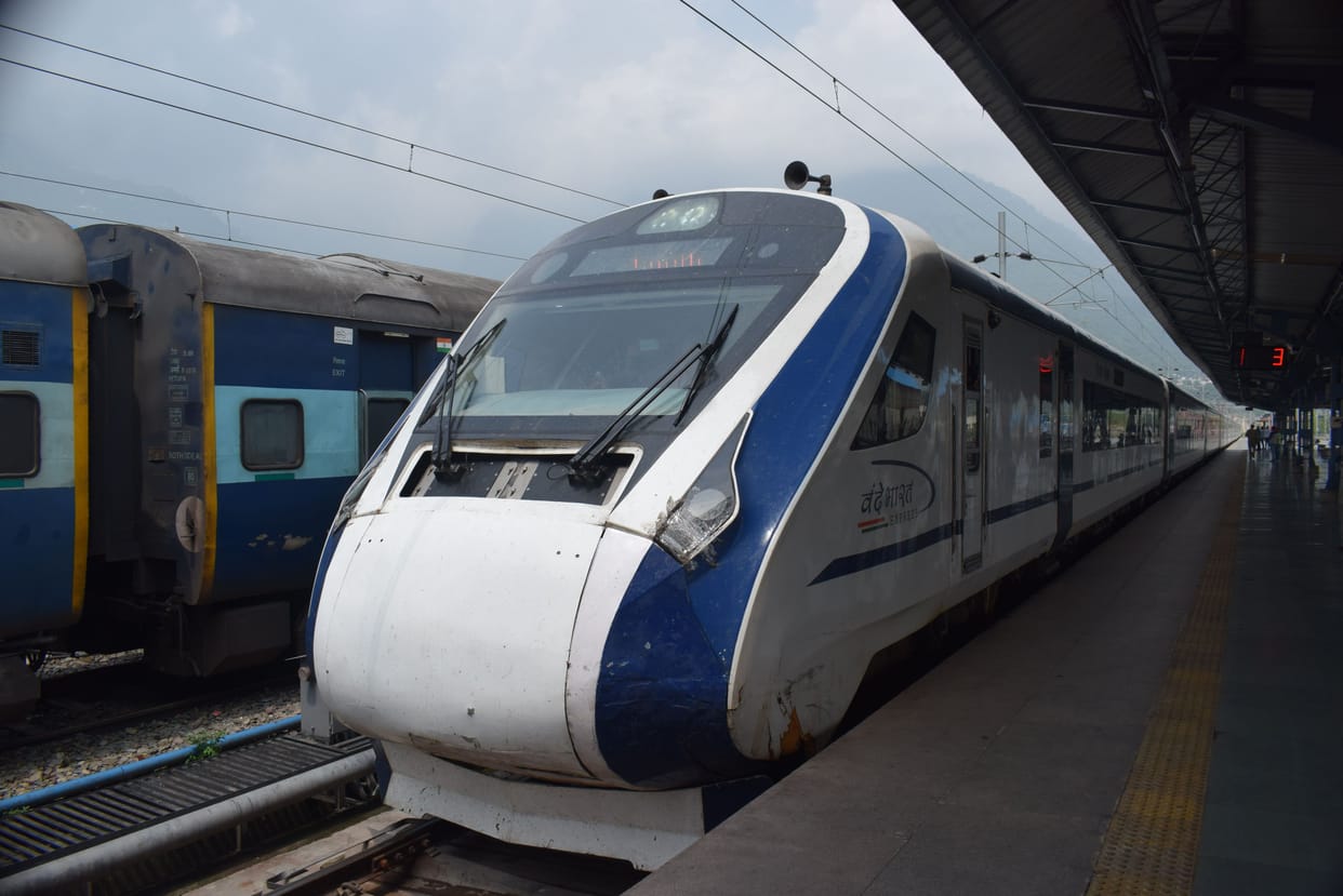 vande bharat express delhi to katra