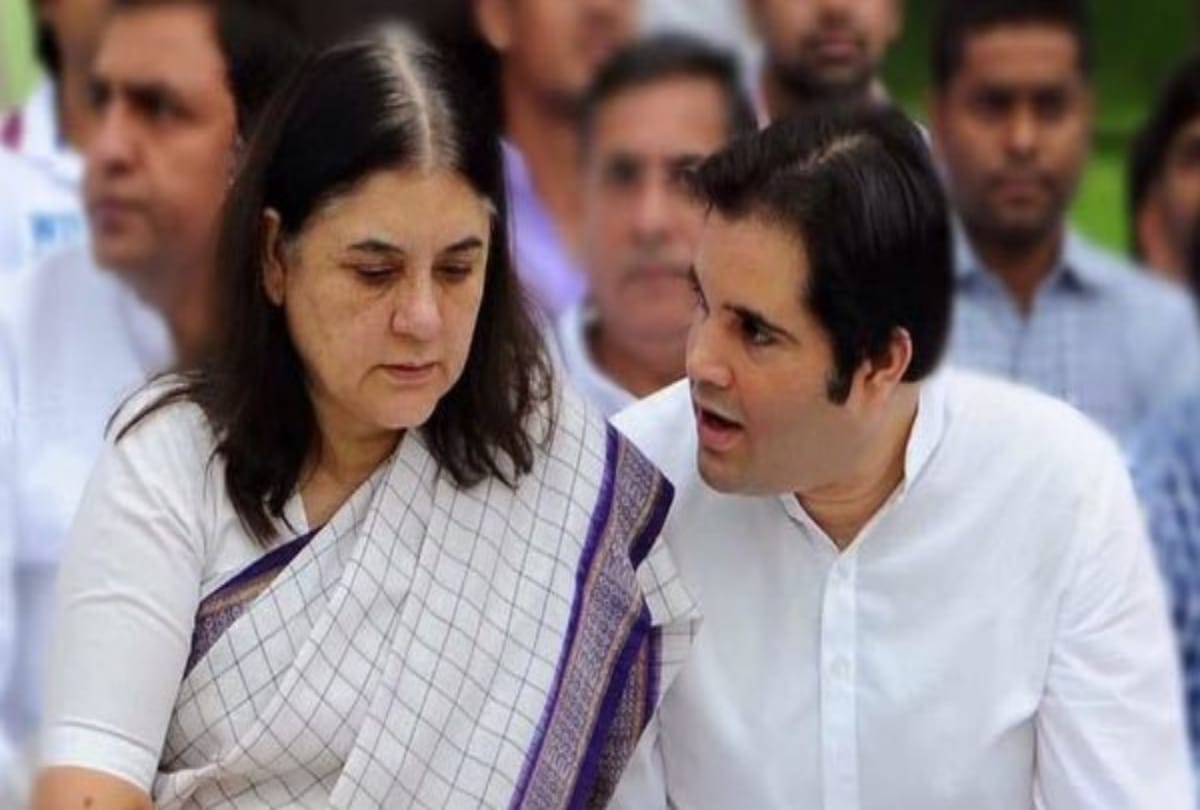 Maneka Gandhi post picture of saree woven by Pandit Nehru