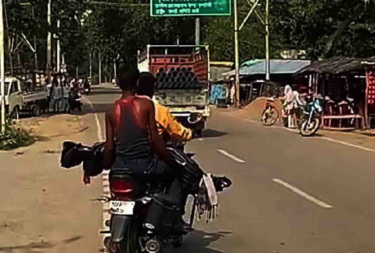UP: after postmortem family take body on bike