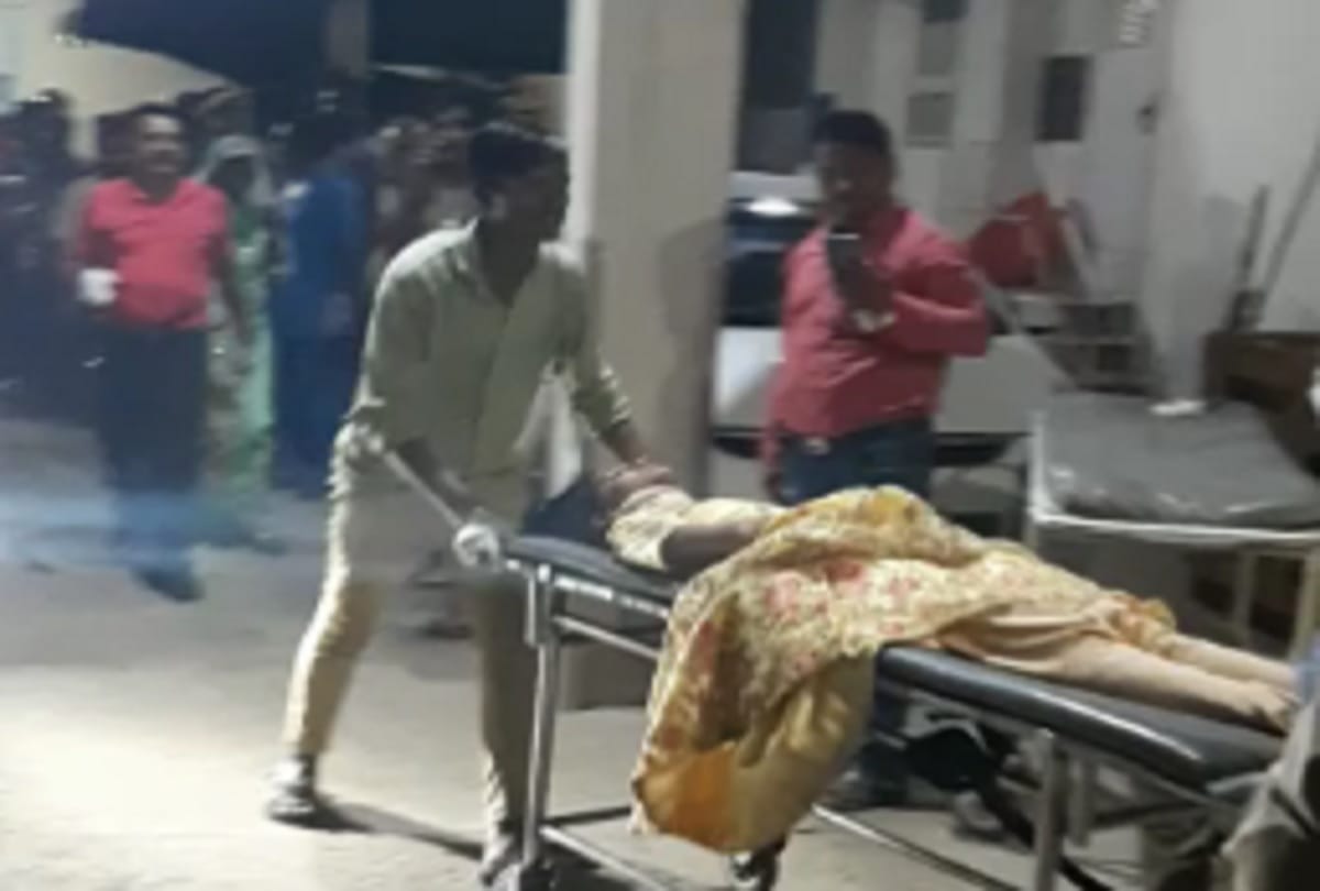 Big road accident Pickup and canter collision in Hapur