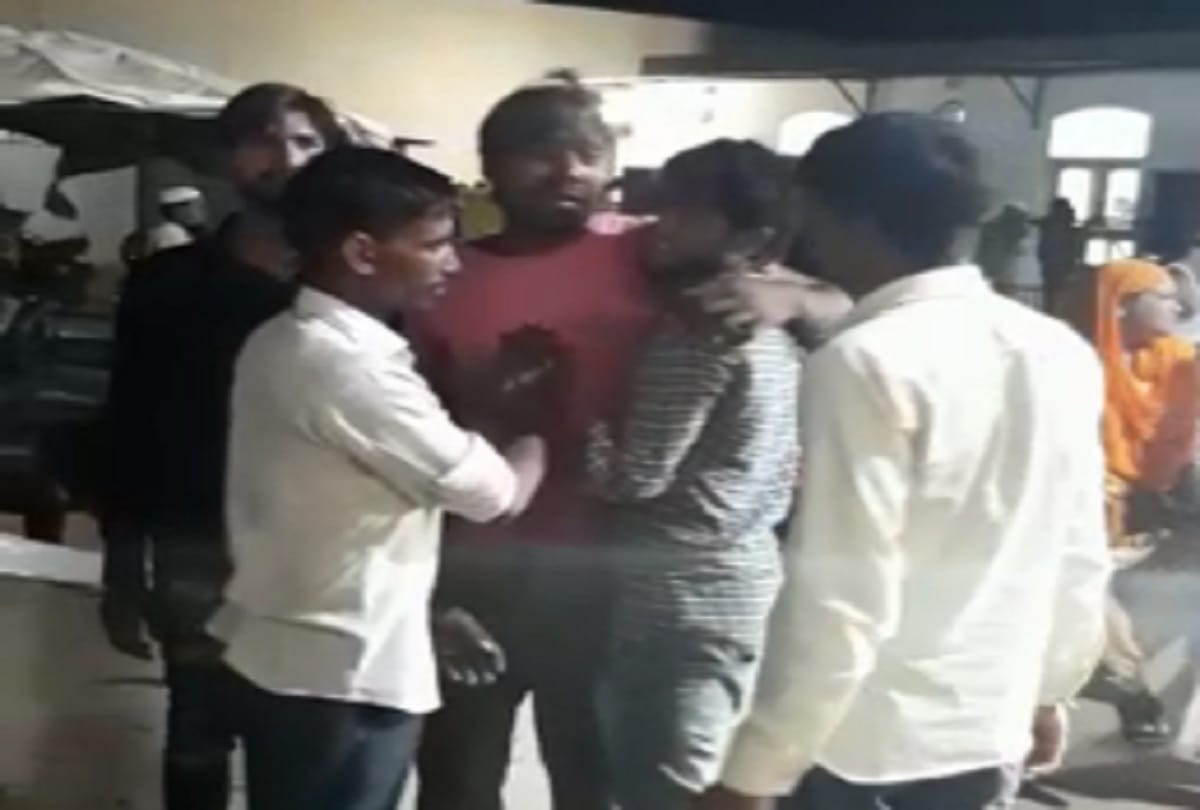 hapur road accident ten children died including Two brothers in accident