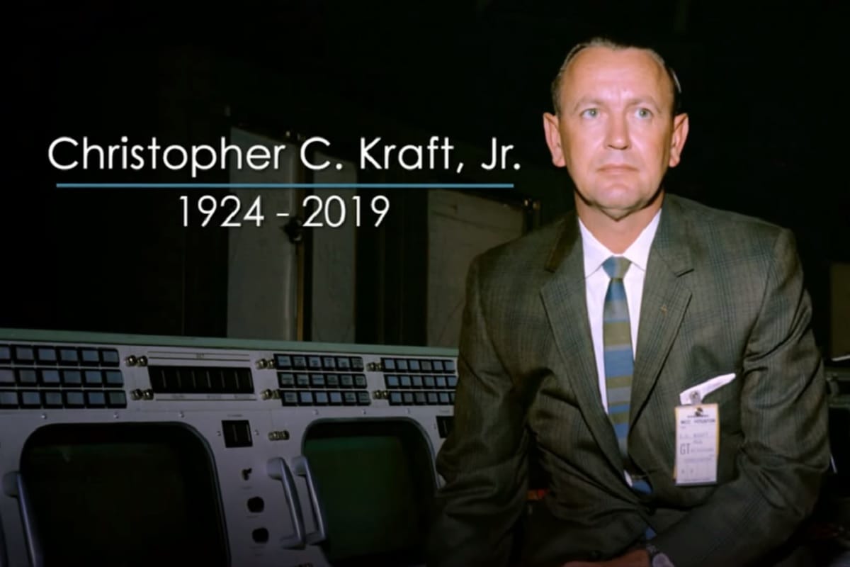 The First Flight Director of NASA Chris Kraft Passed Away