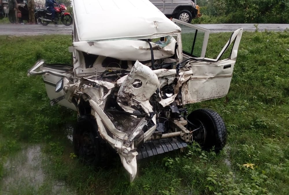 Two died in an accident Gonda Faizabad highway.