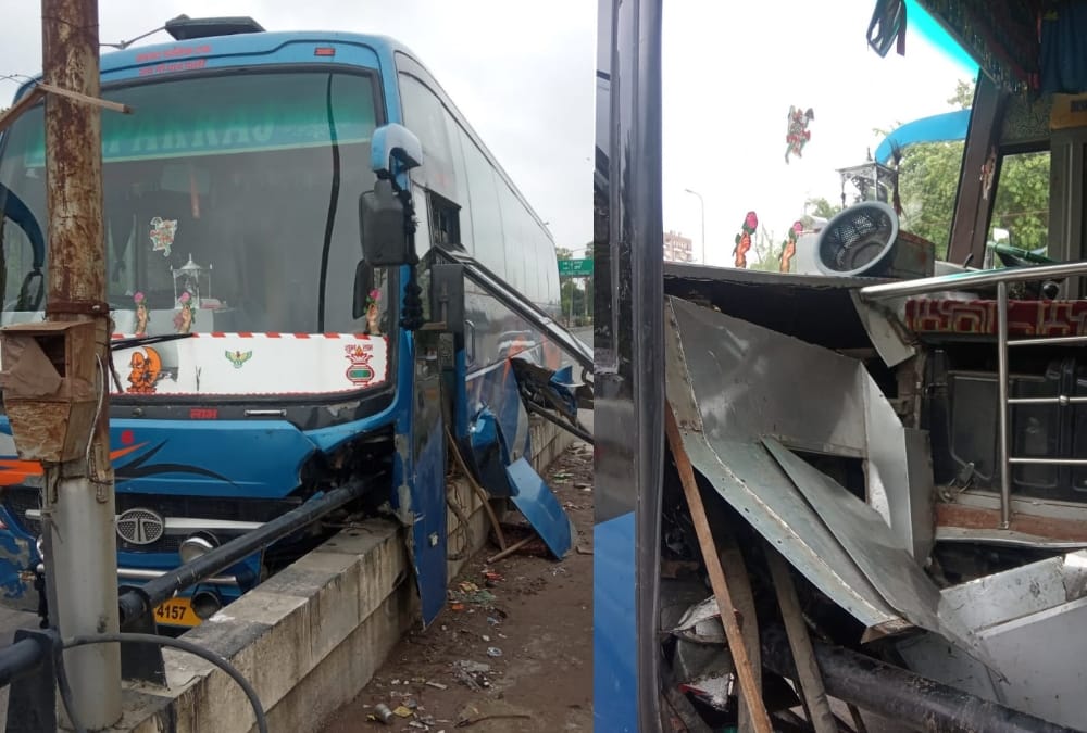 Bus accident in manak nagar in Lucknow.