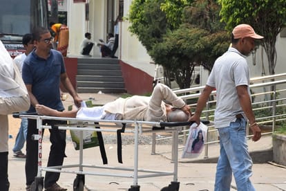यूपी: प्रदेश के सरकारी अस्पतालों को मिले 749 डॉक्टर, वॉक इन इंटरव्यू से किया गया चयन, जानिए क्या होगा वेतन? UP: State government hospitals got 749 doctors