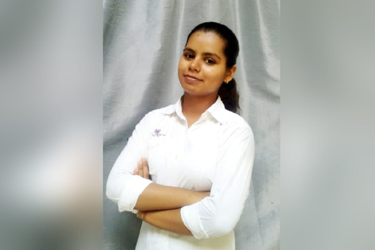 Student Kavita of Baghpat get scholarship of 35 lakh from Ashoka University