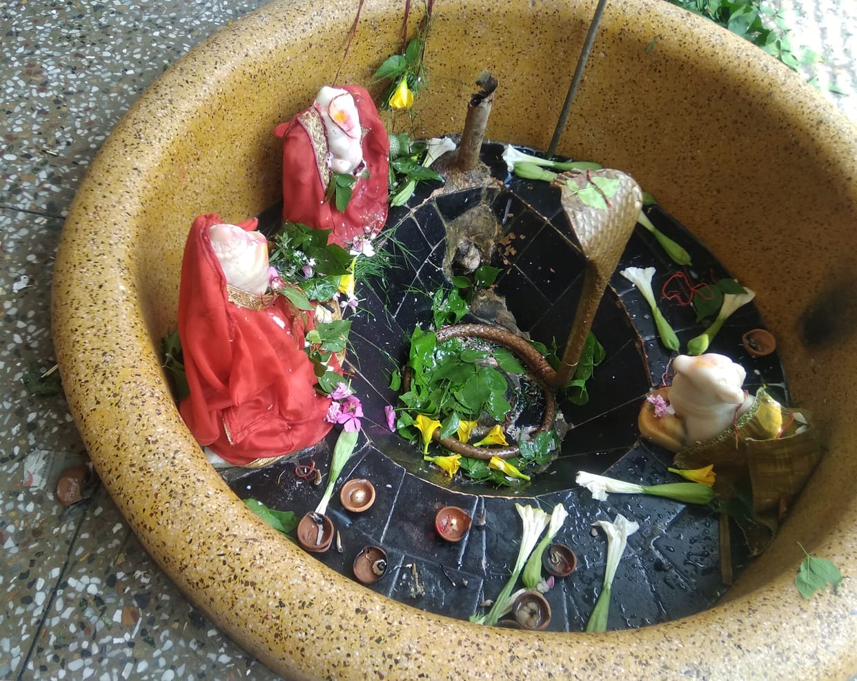 saradhan paandeshwar temple was made by paandwaas