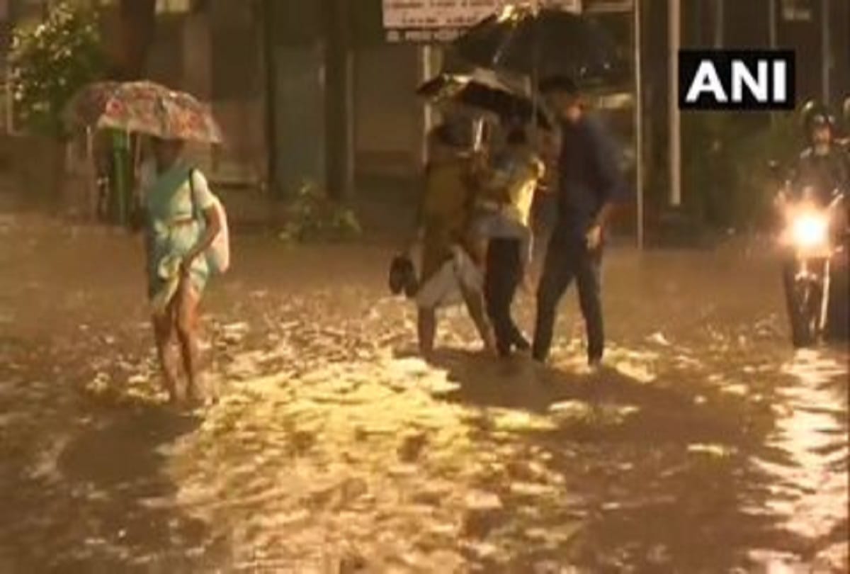 heavy rainfall in mumbai, meteorological department warn north india