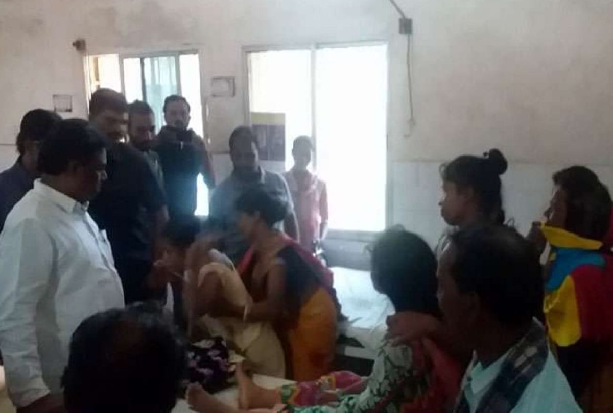 Jharkhand: Minister gone for consolation, slapped by the daughter of the deceased