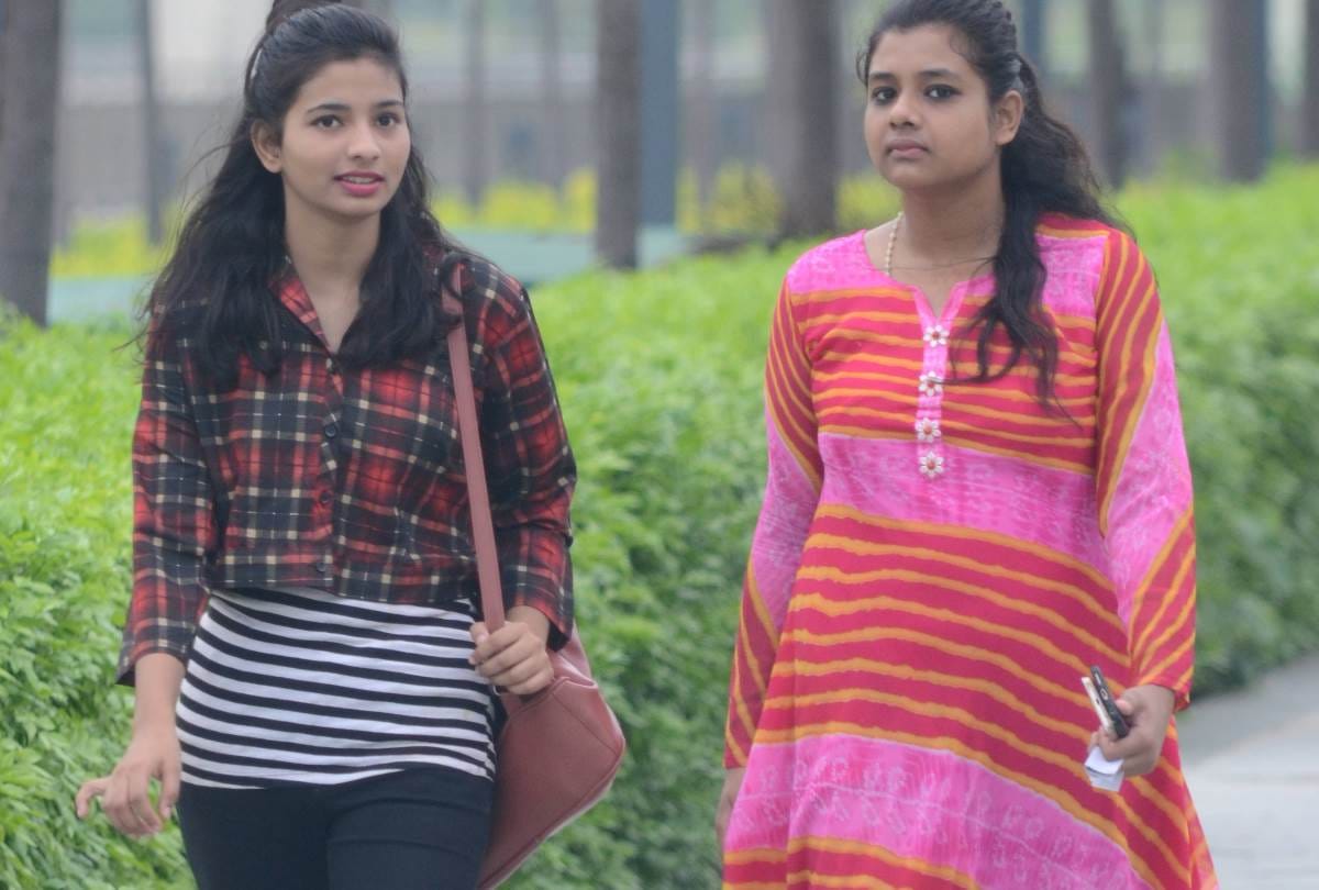 people enjoyed weather in river front and janeshwar mishra park