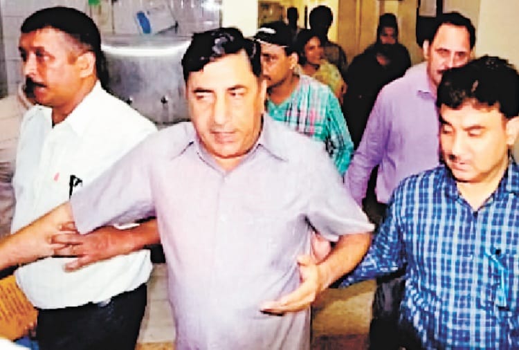 charges finalised by cbi court against dsp meena in bribe case