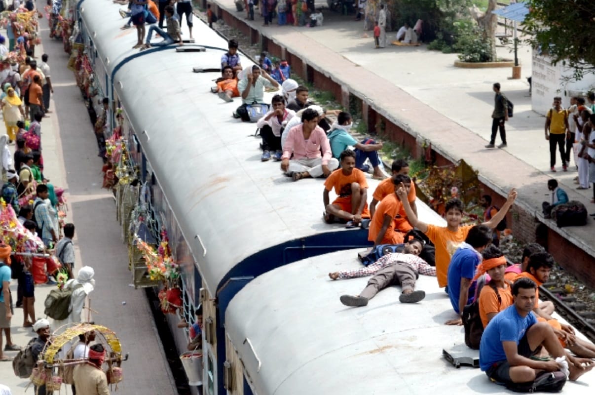 kawad yatra 2019: passenger panic after kawadiya hold on Delhi-haridwar trains