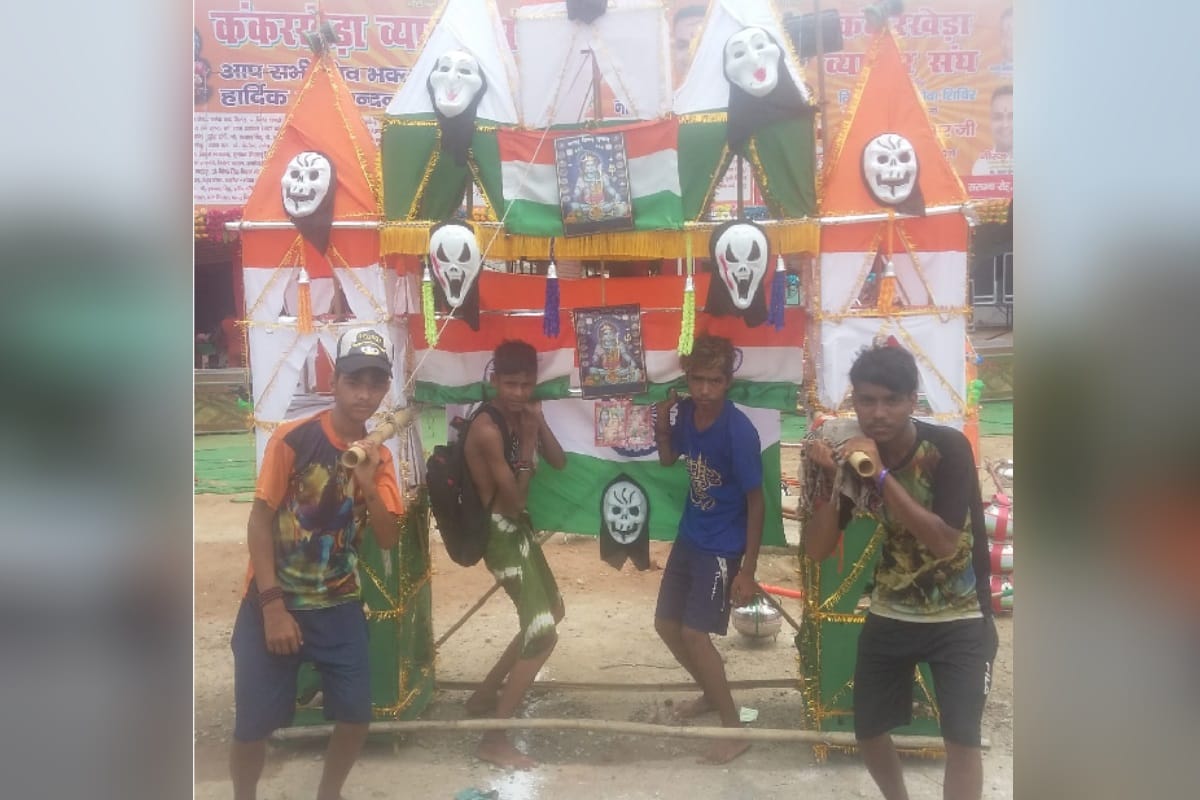 Kanwar Yatra 2019 Amazing pictures, dogs too brings gangajal from haridwar
