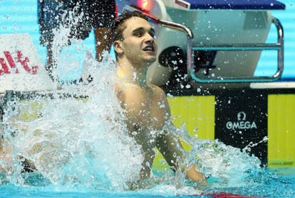 19 Year Old Kristof Milak breaks Michael Phelps 200 meter Butterfly Record