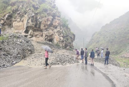 heavy rain alert fro next three hours in seven districts of himachal pradesh