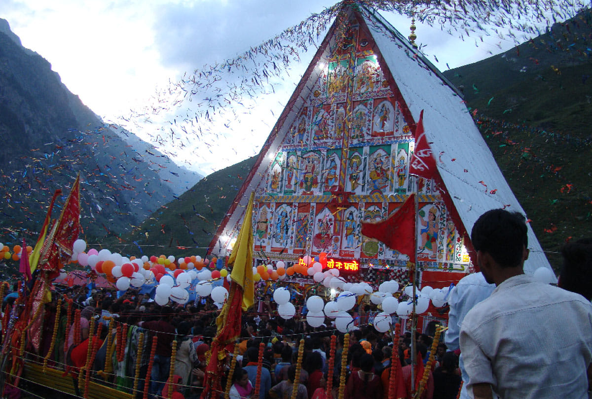 Jammu and Kashmir Machail Yatra: Devotees can get good news about the yatra, the administration engaged in preparations