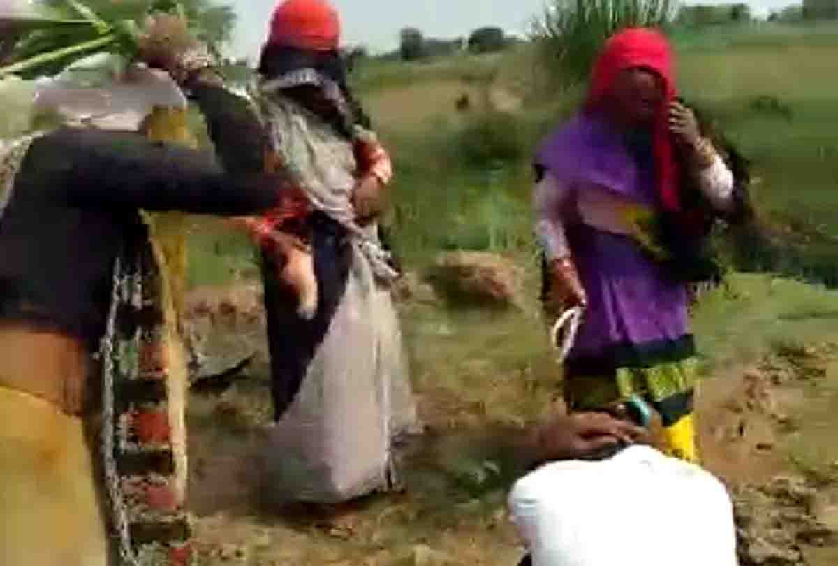 women beating wrong man for flirting