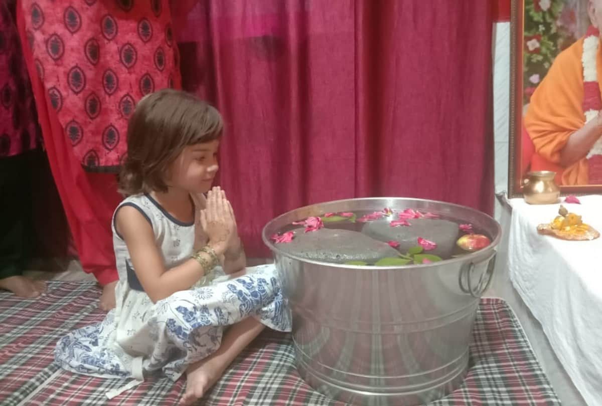 floating stone in water found in jwalamukhi kangra himahal pradesh