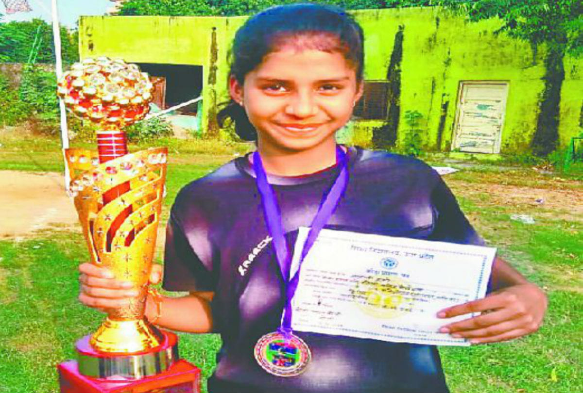 Coach's wife arrested for badminton player death case in agra