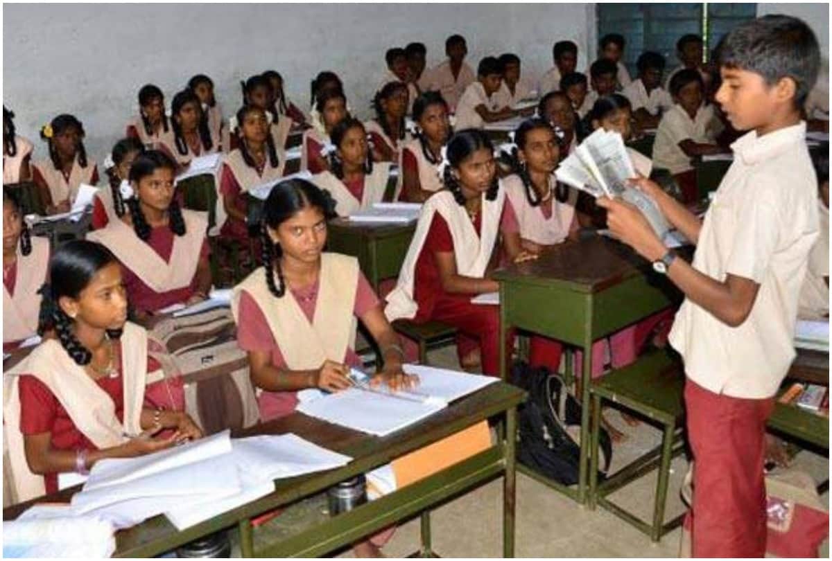 training will be given to teachers of government schools for improving education