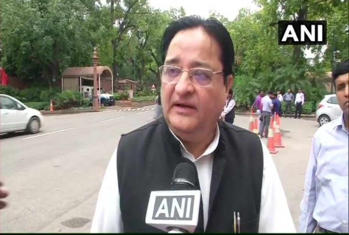 MP ST Hasan said Kashmir Files film is serving hate should be stopped one aspect is being shown