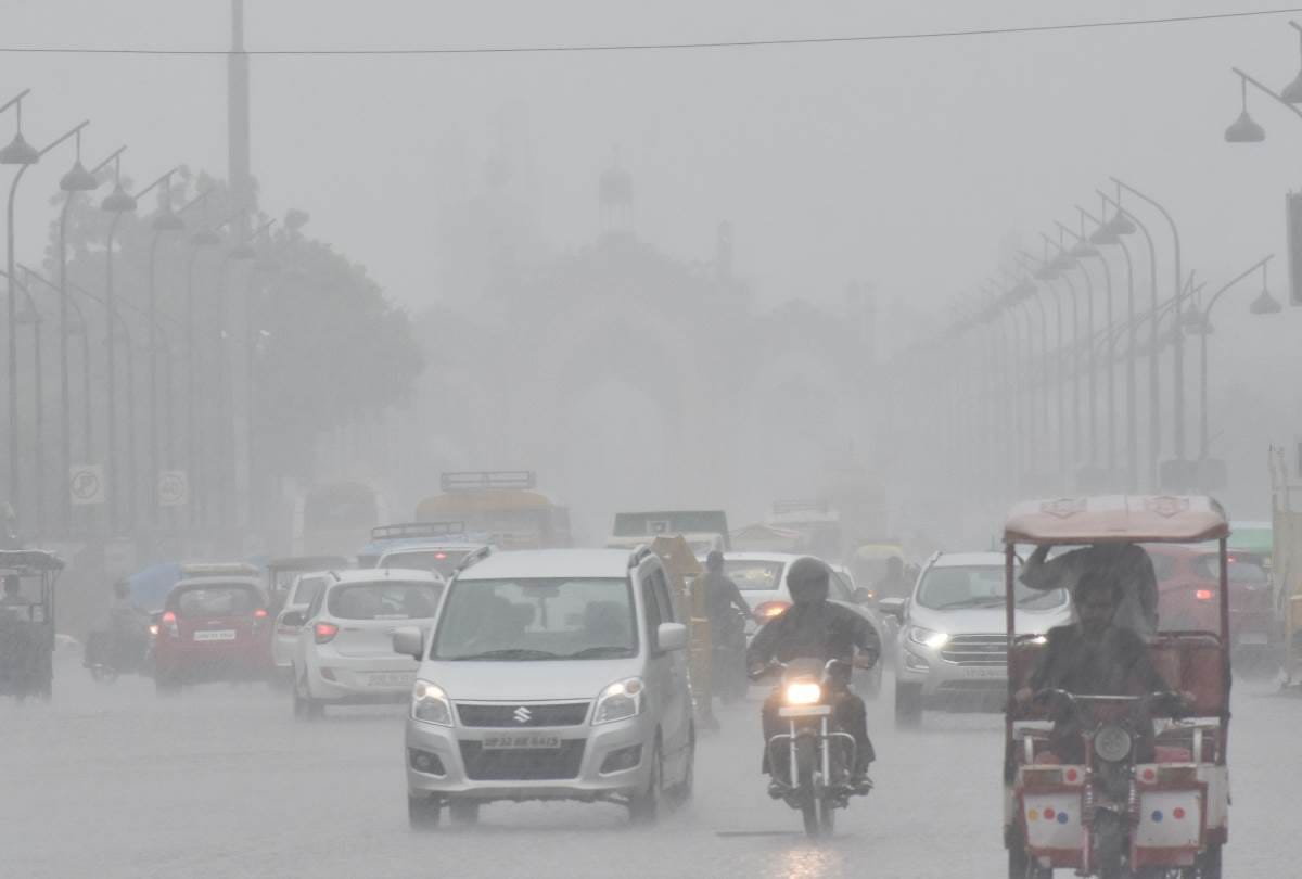 heavy rain and temperature down in lucknow