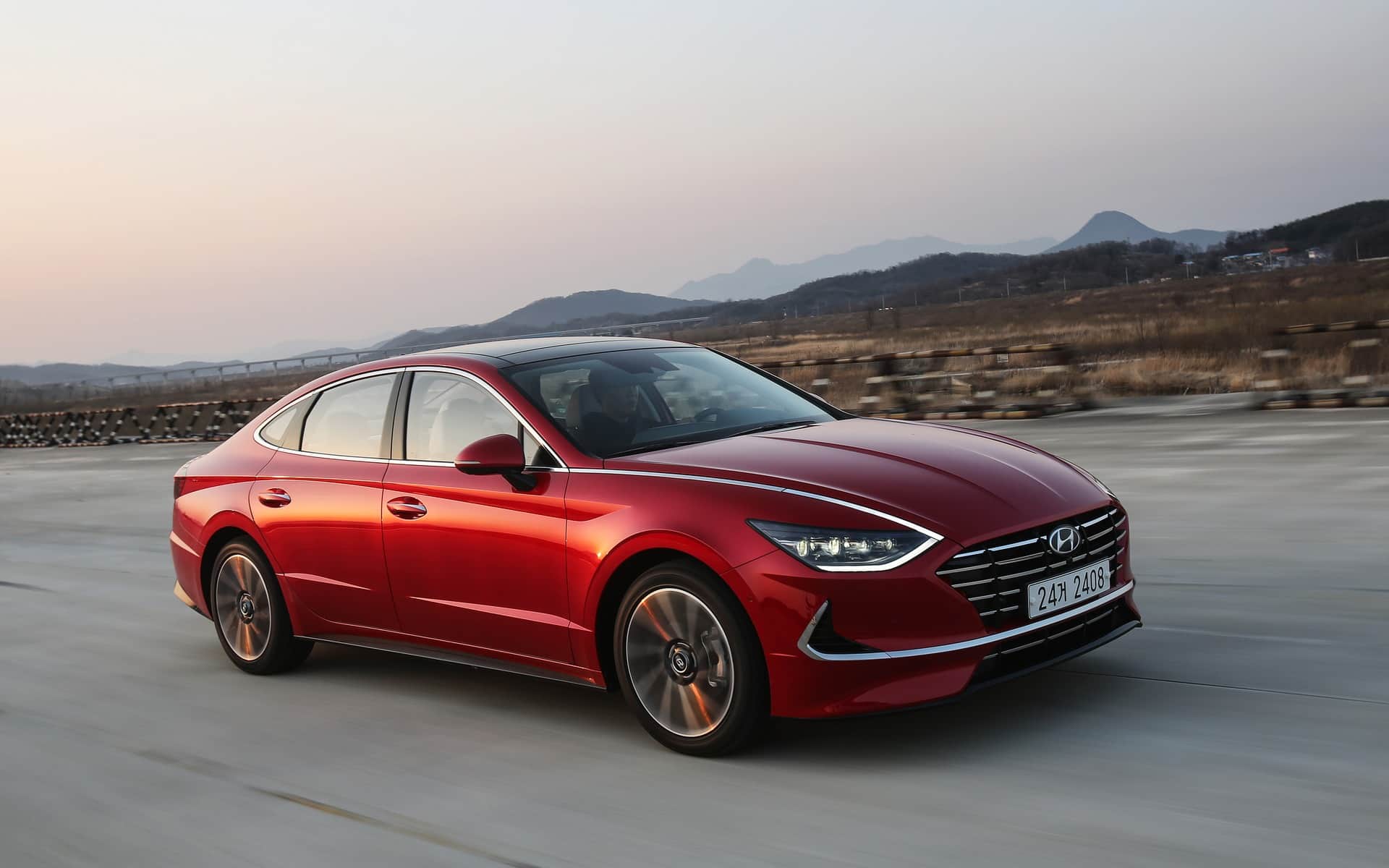 upcoming hyundai sonata 2020 equipped with hybrid technology with solar roof feature