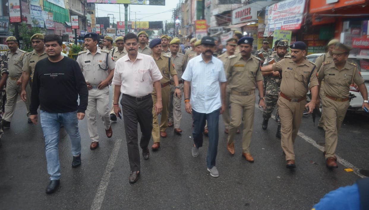 officers inspection kanwar yatra on  highway