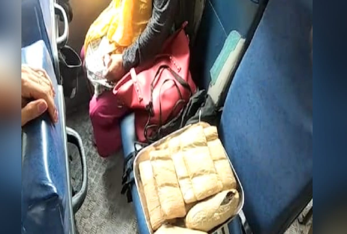 9.875 kg charas recovered in hrtc bus kullu himachal