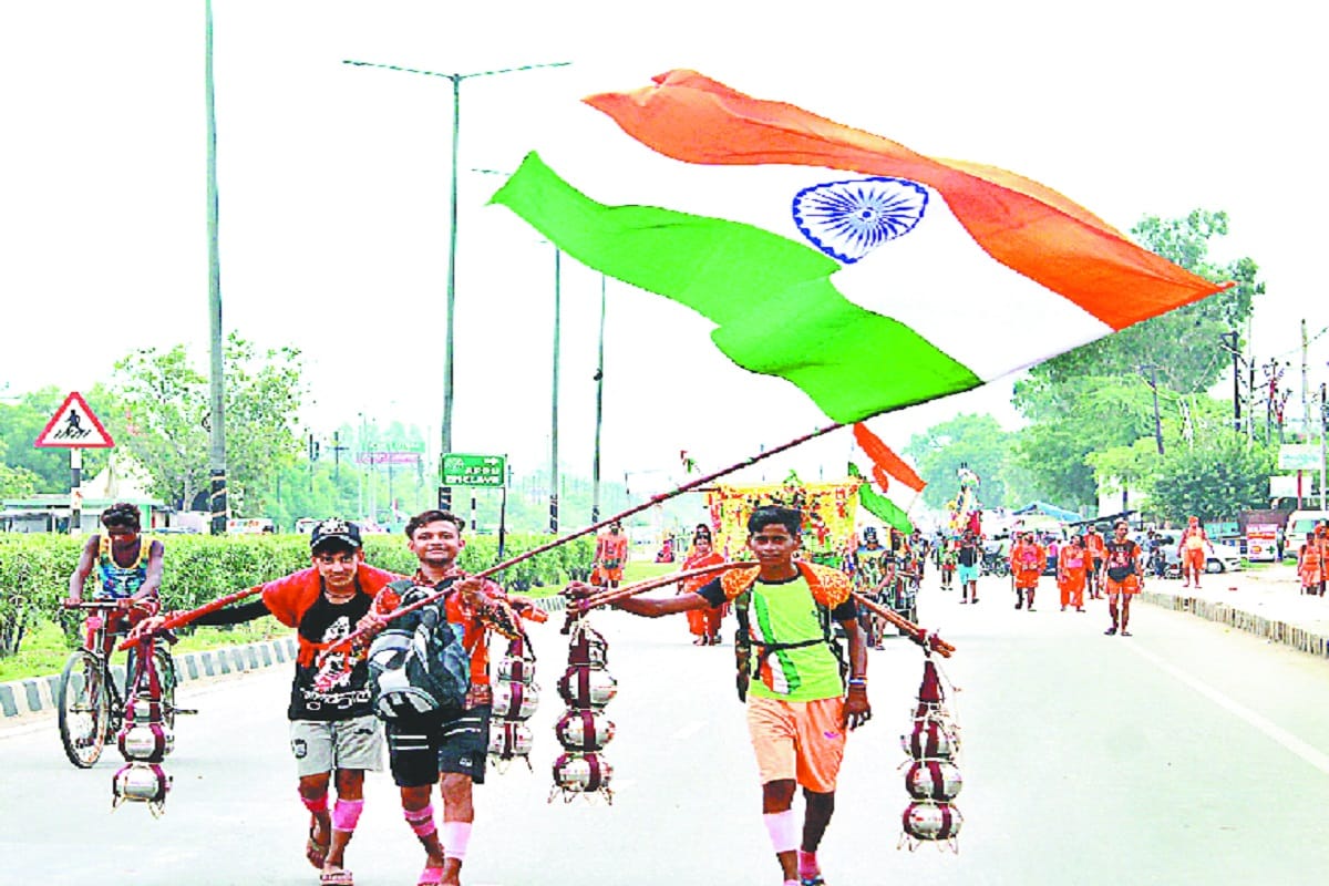 kawad yatra 2019: many lakhs shiv bhakt entering in West UP from haridwar