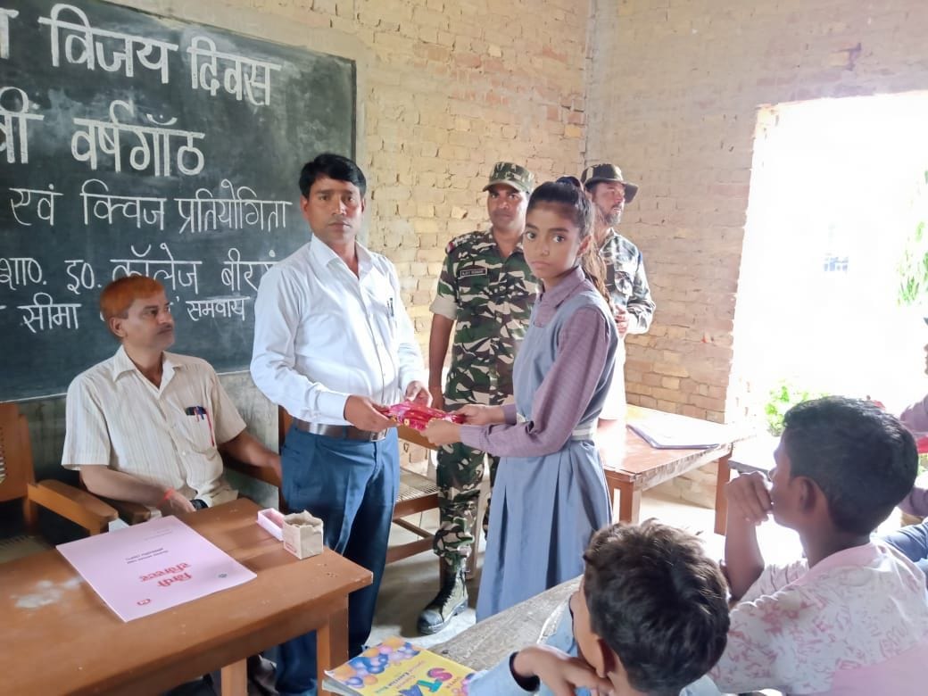 vivek tops in quiz and Simran in essay