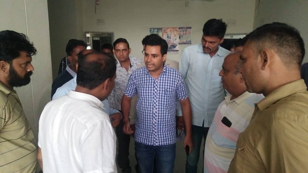 for tender fight between junior engineer and contractor